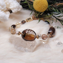 Load image into Gallery viewer, 0882 雲母+茶阿賽2粒手編手繩
