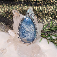 Load image into Gallery viewer, 1015 藍線晶中晶S925純銀吊墜
