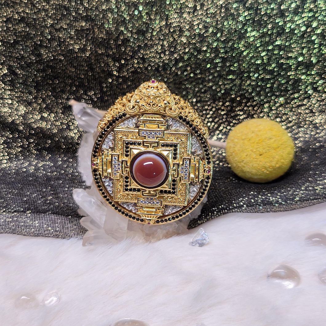 1064 紅肉羊板眼天眼天珠壇城吊墜