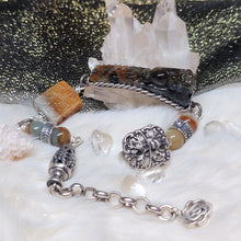 Load image into Gallery viewer, 1211 A貨翡翠紅烏雞銀手鏈
