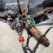 Load image into Gallery viewer, 1275 925銀寶瓶珊瑚珠吊墜
