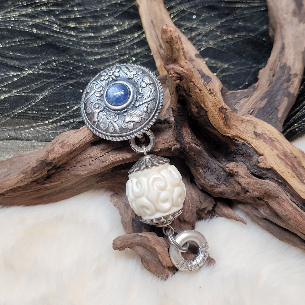 0029 猛獁精雕球手工銀吊墜