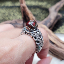Load image into Gallery viewer, 1177 血珀鑲嵌珠重工設計戒指
