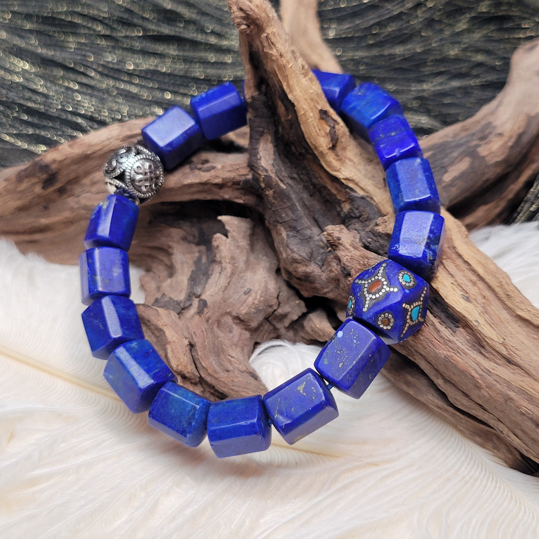 1114 青金方塊手串