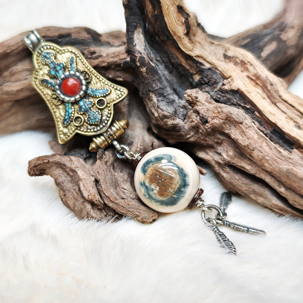 1062 猛獁藍眼睛銅製鑲嵌款吊墜