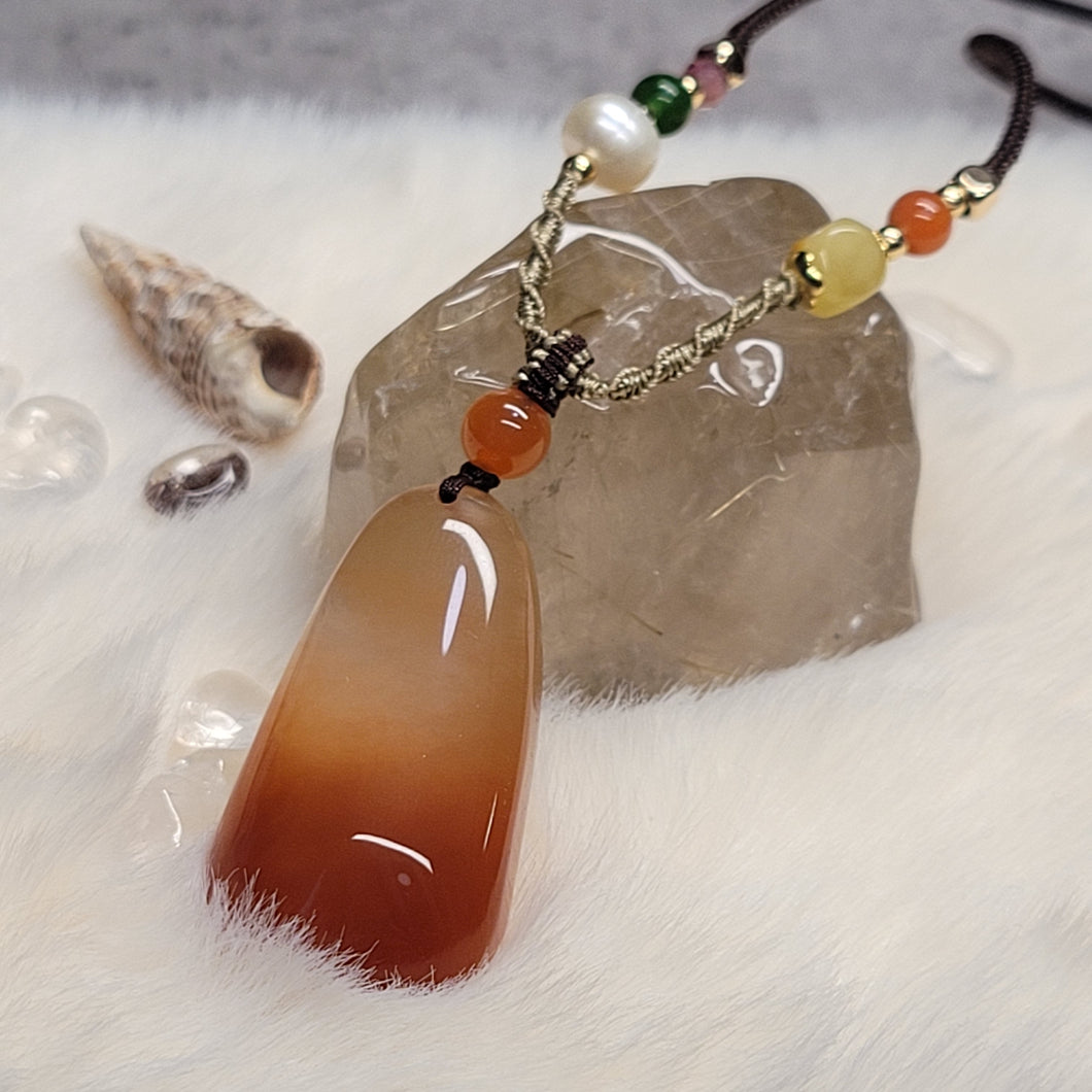 0197 紅兔毛隨形吊墜