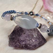 Load image into Gallery viewer, 0739 藍兔毛手編手繩
