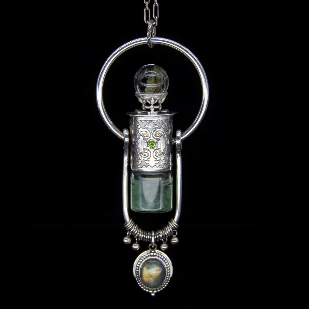 Fountain Gem Rollerball Necklace Series - Phantom and Labradorite on Floral Pattern