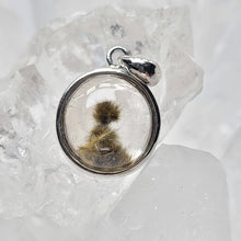 Load image into Gallery viewer, 0518 綠色炸花發晶S925純銀吊墜
