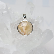 Load image into Gallery viewer, 0521 蝴蝶發S925純銀吊墜
